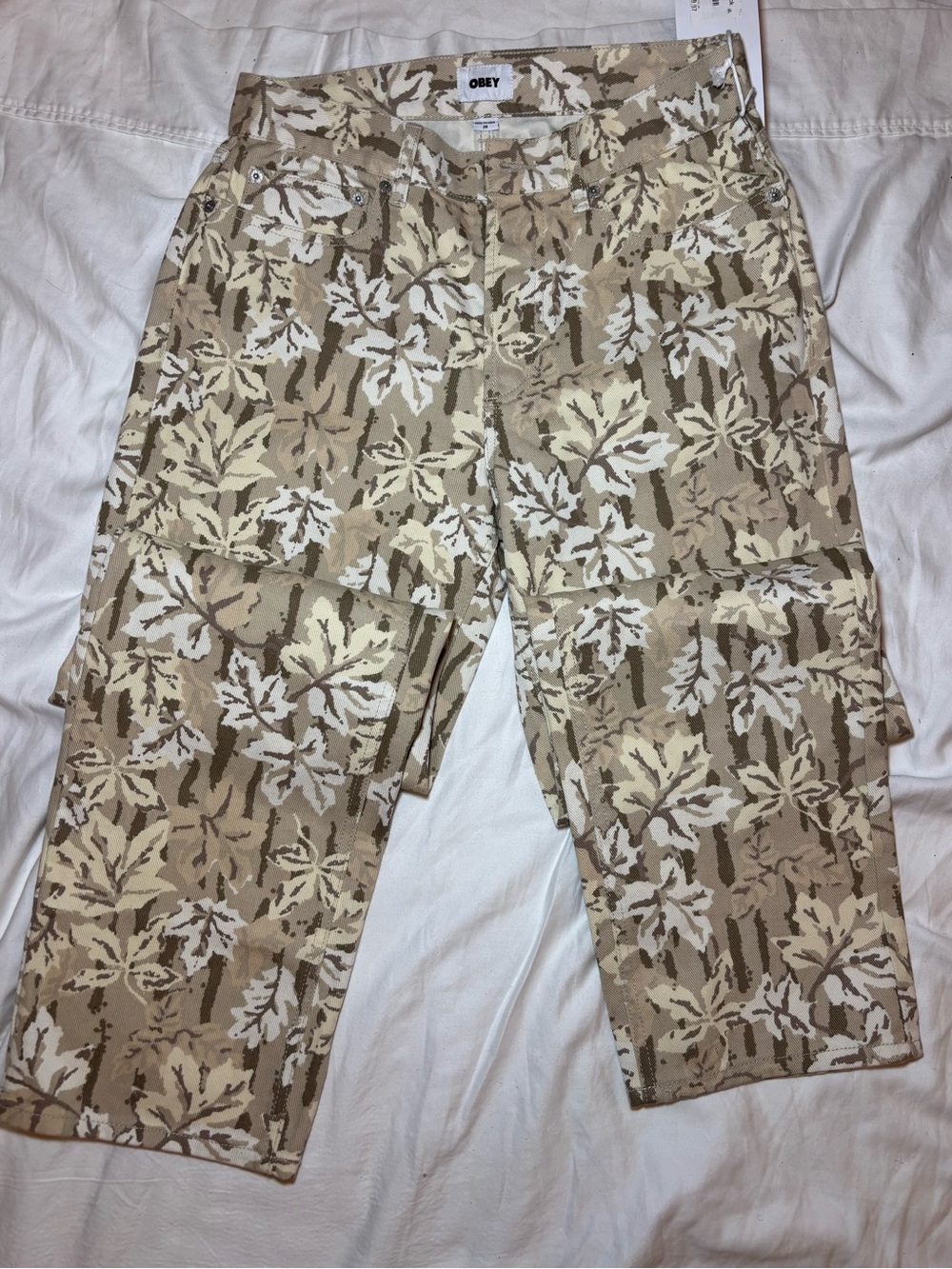 NWT OBEY Men’s Sz 28 Floral Camo Pants Beige Brown Cream Carpenter Workwear Y2K